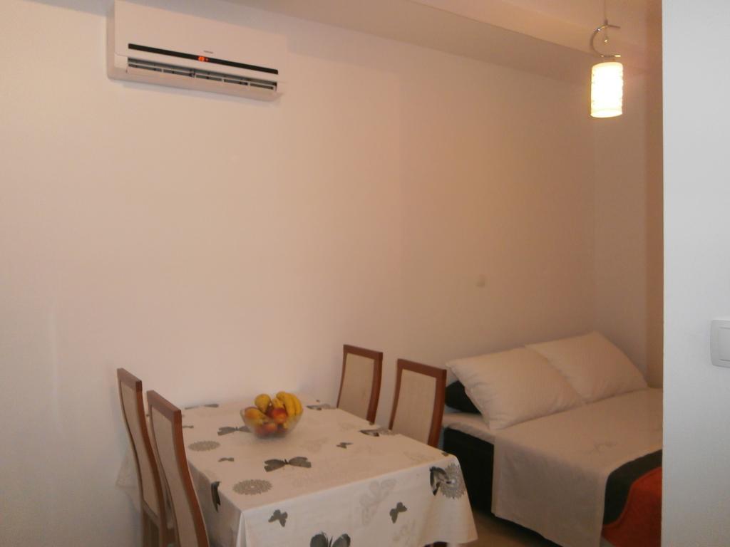Apartmani Perak Mimice Exterior photo